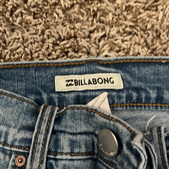 Jeans - Picture 2 of 3